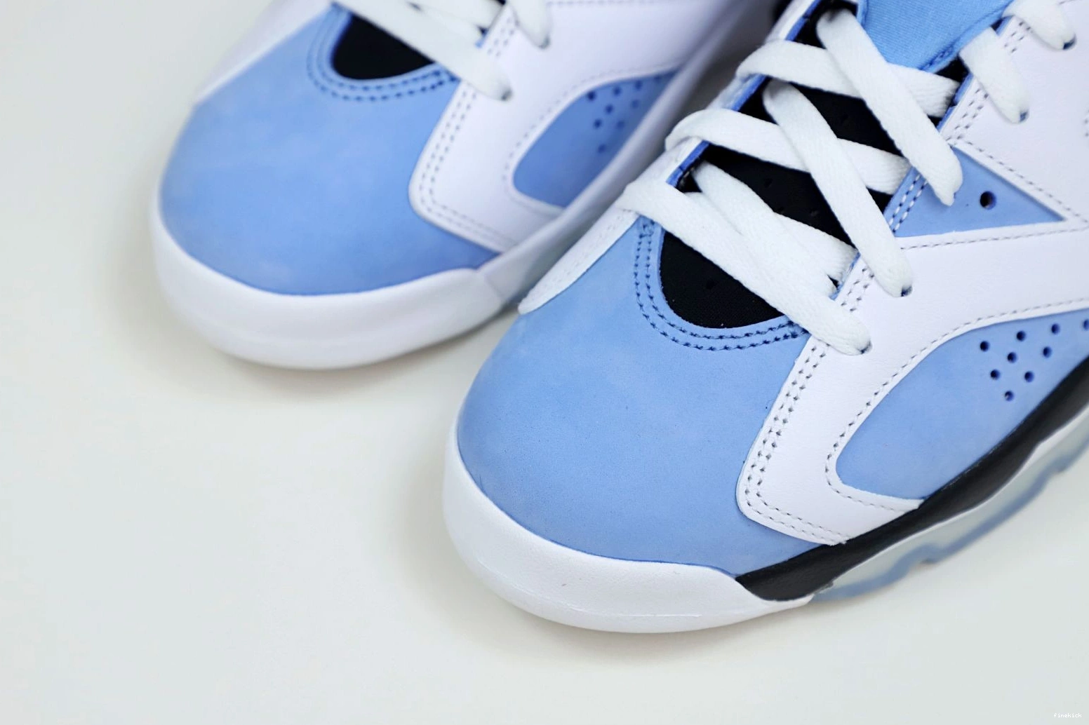 6 AIR 'UNC RETRO JORDAN HOME' 1103